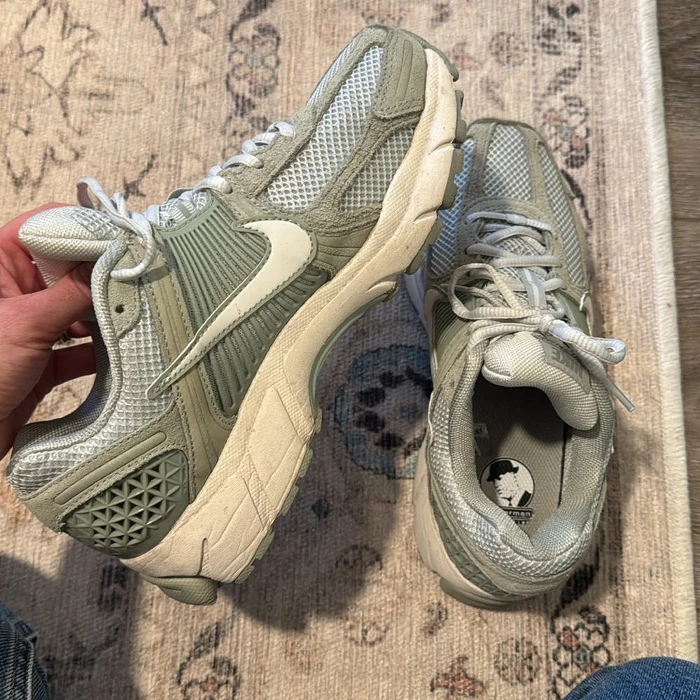 Nike Zoom Vomero 5
